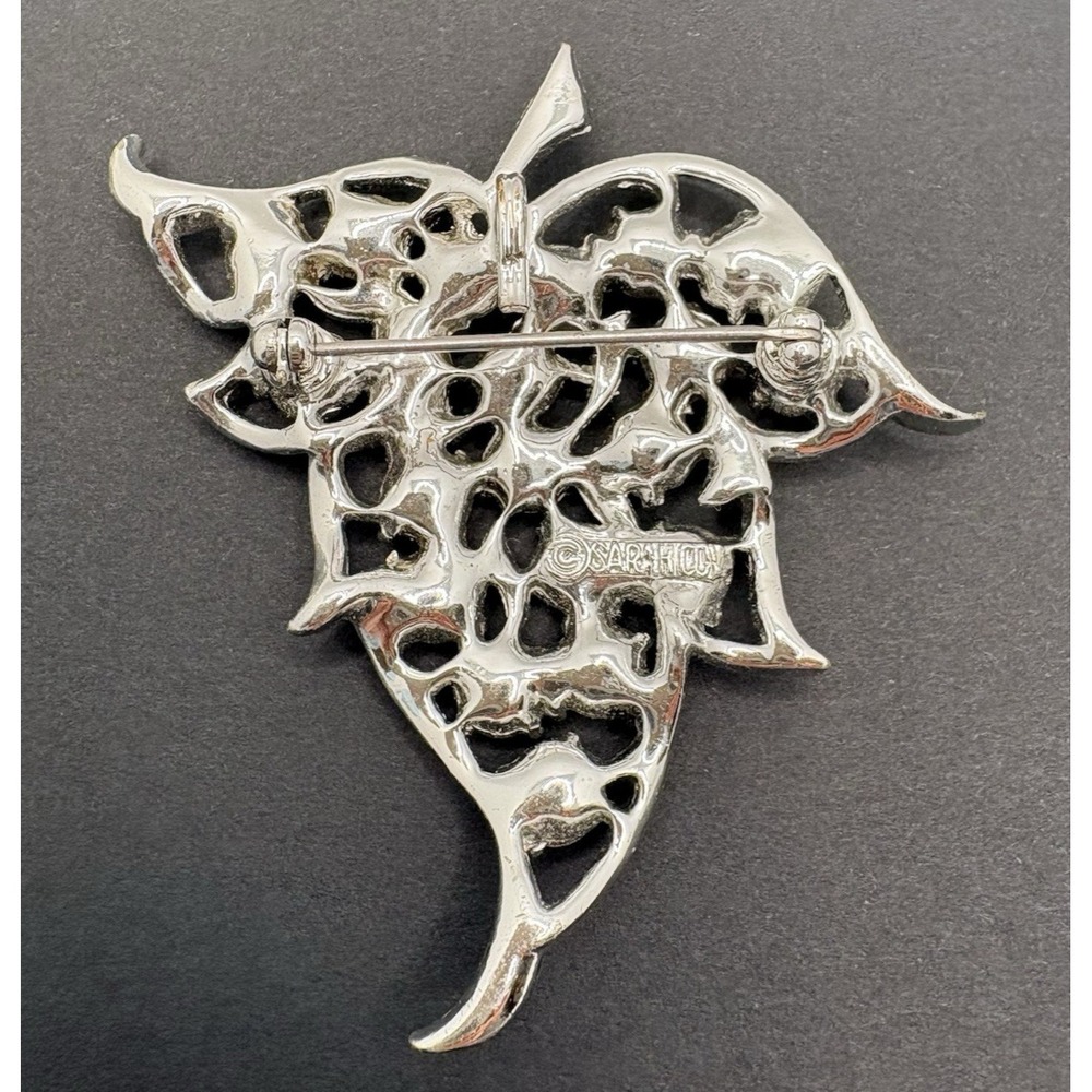Vintage Sarah Coventry Dazzling Aurora Borealis Crystal Grape‎ Leaf Brooch 1960s - Picture 4 of 6